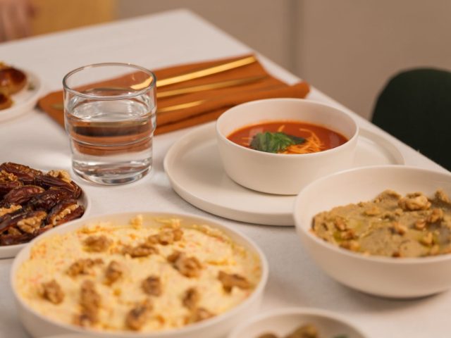 Menu hebdomadaire famille avec jus et repas