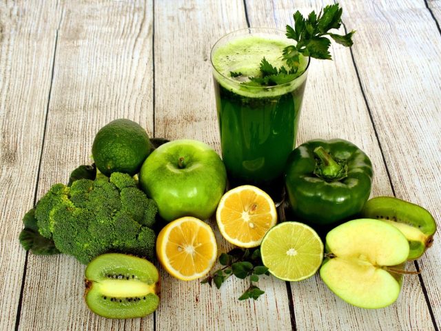 Recettes de smoothies aux légumineuses, tofu et jus