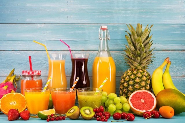 Les bienfaits des jus de fruits : un guide santé